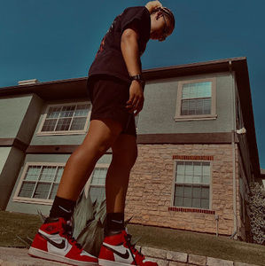 Meet your Posher, Hi’ imken